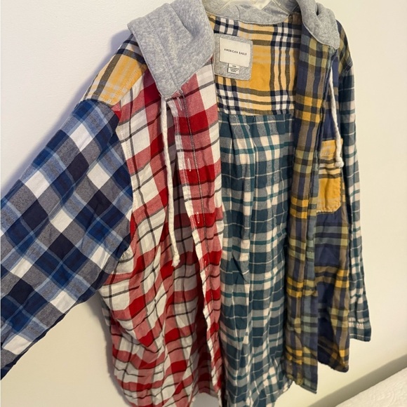 American Eagle Outfitters Red and Blue Casual Button Down Shirt - Picture 3 of 4